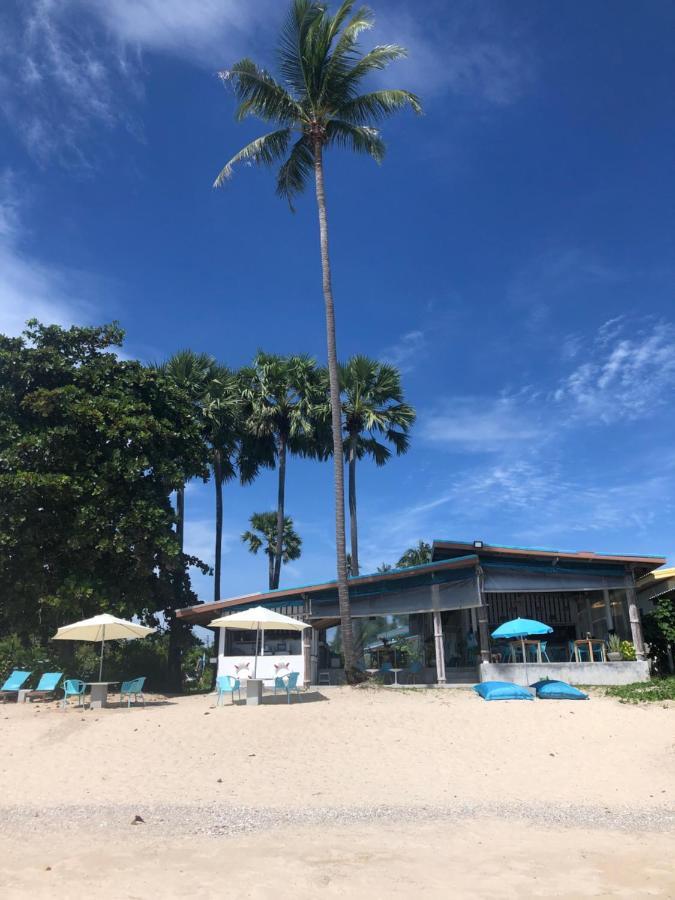 Le Petit Saint Tropez Hotel Khanom Exterior foto