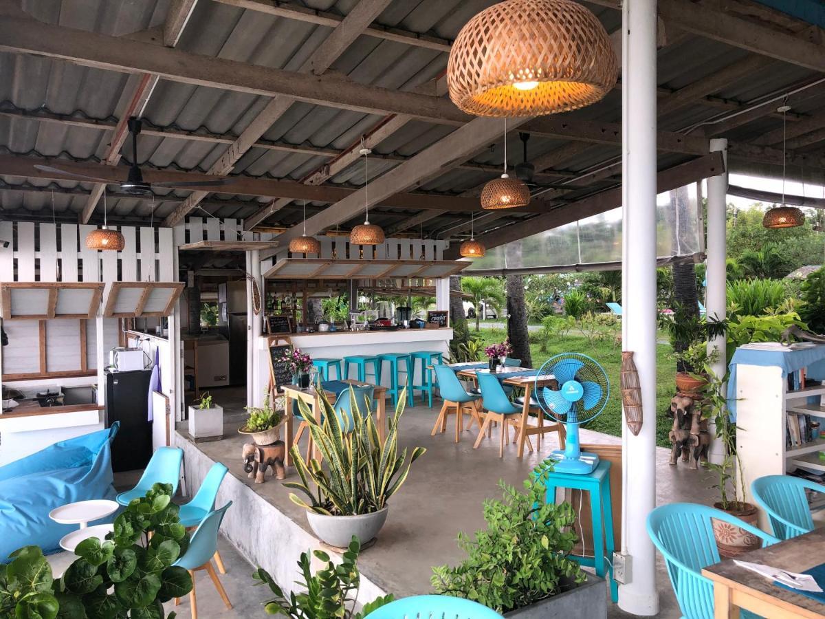 Le Petit Saint Tropez Hotel Khanom Exterior foto