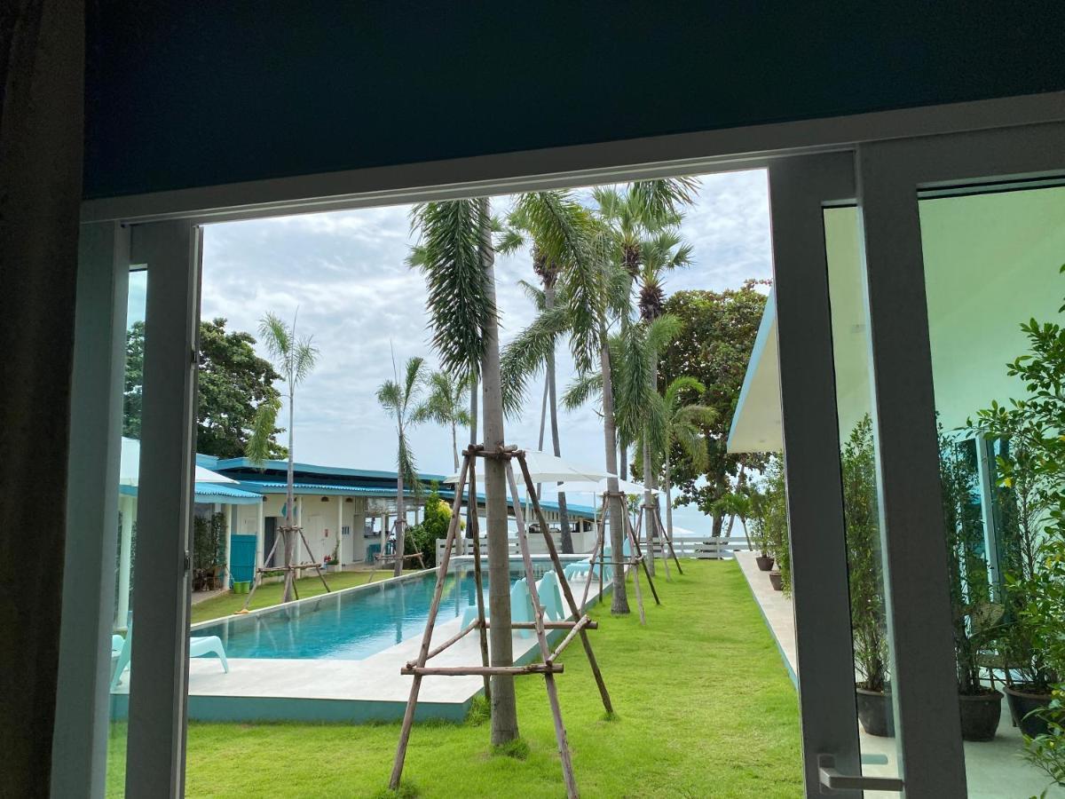 Le Petit Saint Tropez Hotel Khanom Exterior foto