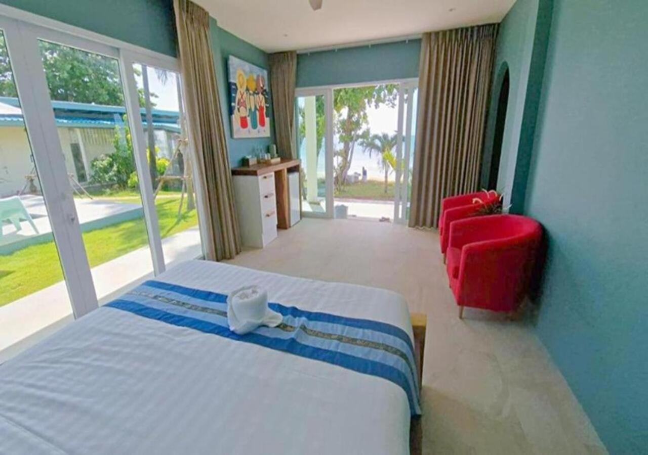Le Petit Saint Tropez Hotel Khanom Exterior foto